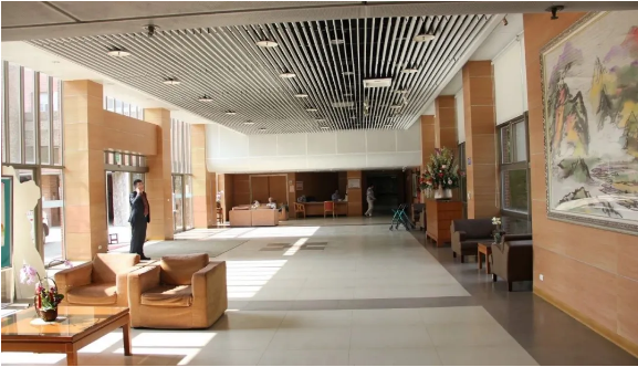 務必細品：送老人住養(yǎng)老院，家庭成員是這樣做決定的(圖1)