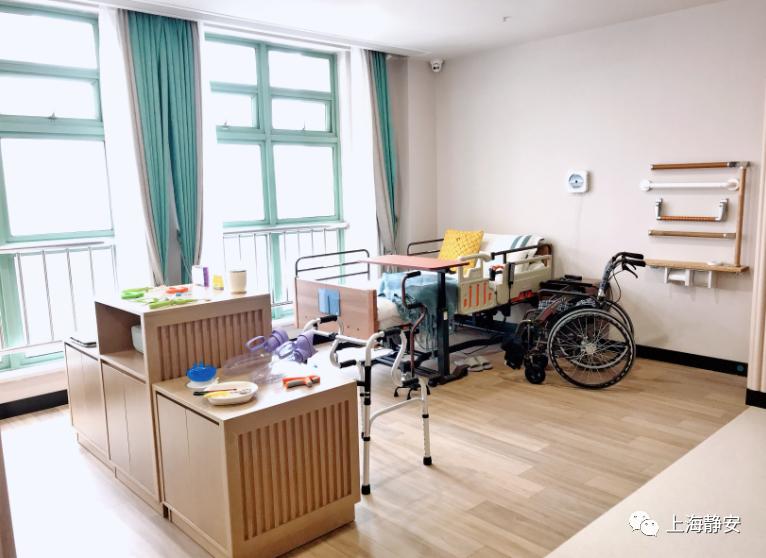 醫(yī)療、康復(fù)、生活照料……這些需求在家門口就能解決！靜安這里正打造“沒有圍墻的養(yǎng)老院”(圖10)